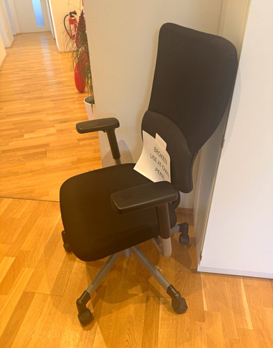 Schwarzer bürodrehstuhl stoff - schwarzer,